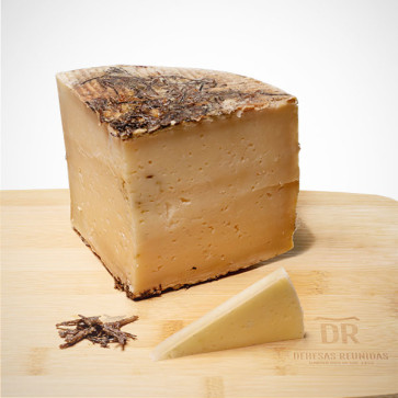 Queso de Oveja Curado al Romero pieza de 400 gr aprox